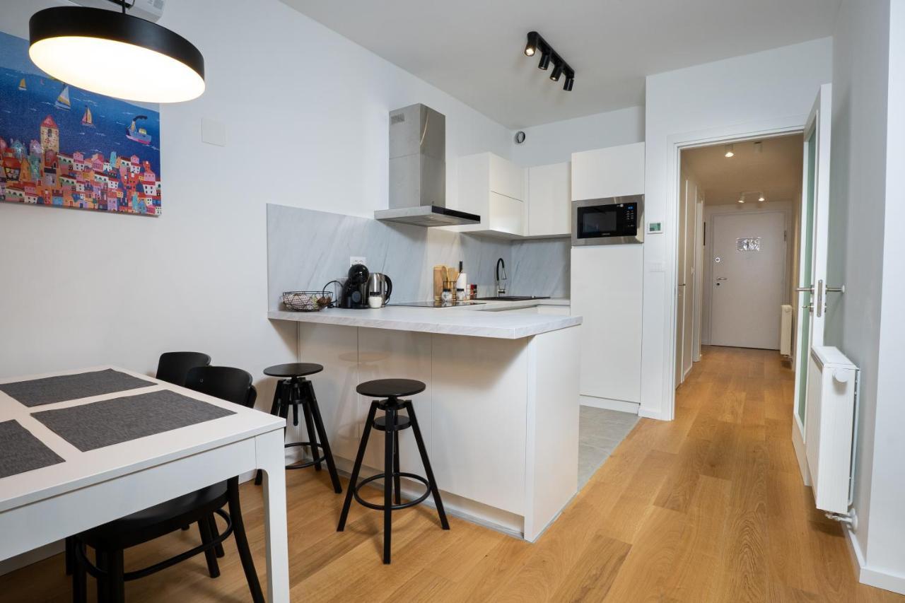 Apartment Pia Rijeka Exteriör bild